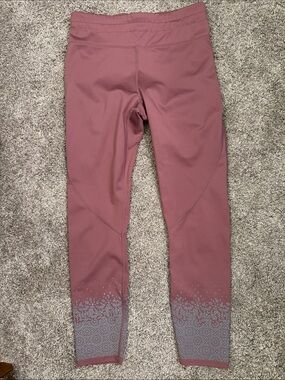 UltraCool by Fabletics Leggings in Dusty Rose with Reflective Hem Detail